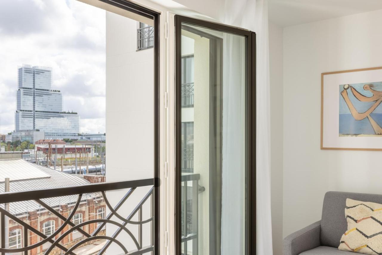 Edgar Suites Levallois - Jules Verne Exteriör bild